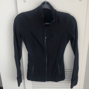 Size 4 lululemon black jacket